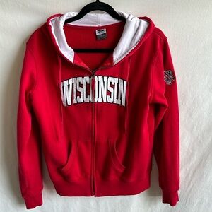 Wisconsin Badgers zip-up hoodie, size M